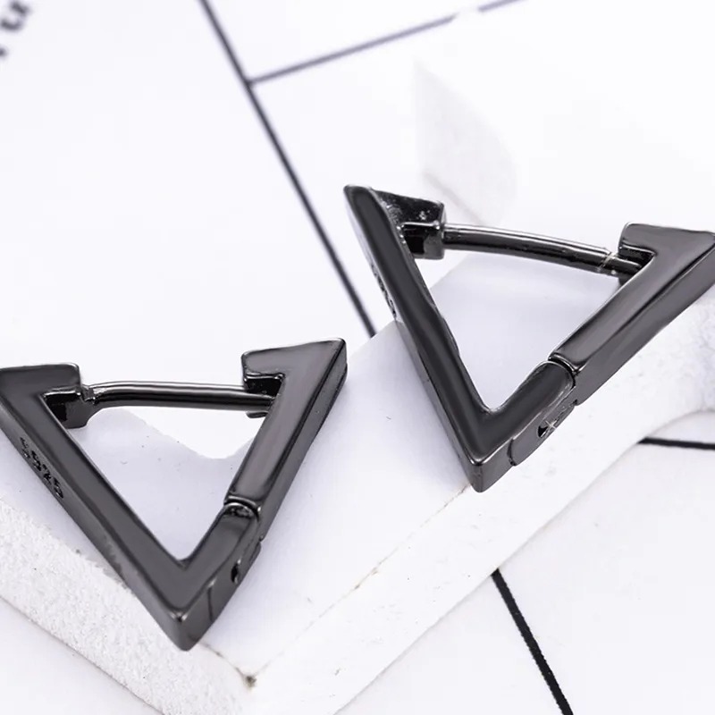 Black Triangle -Boucles d'oreilles